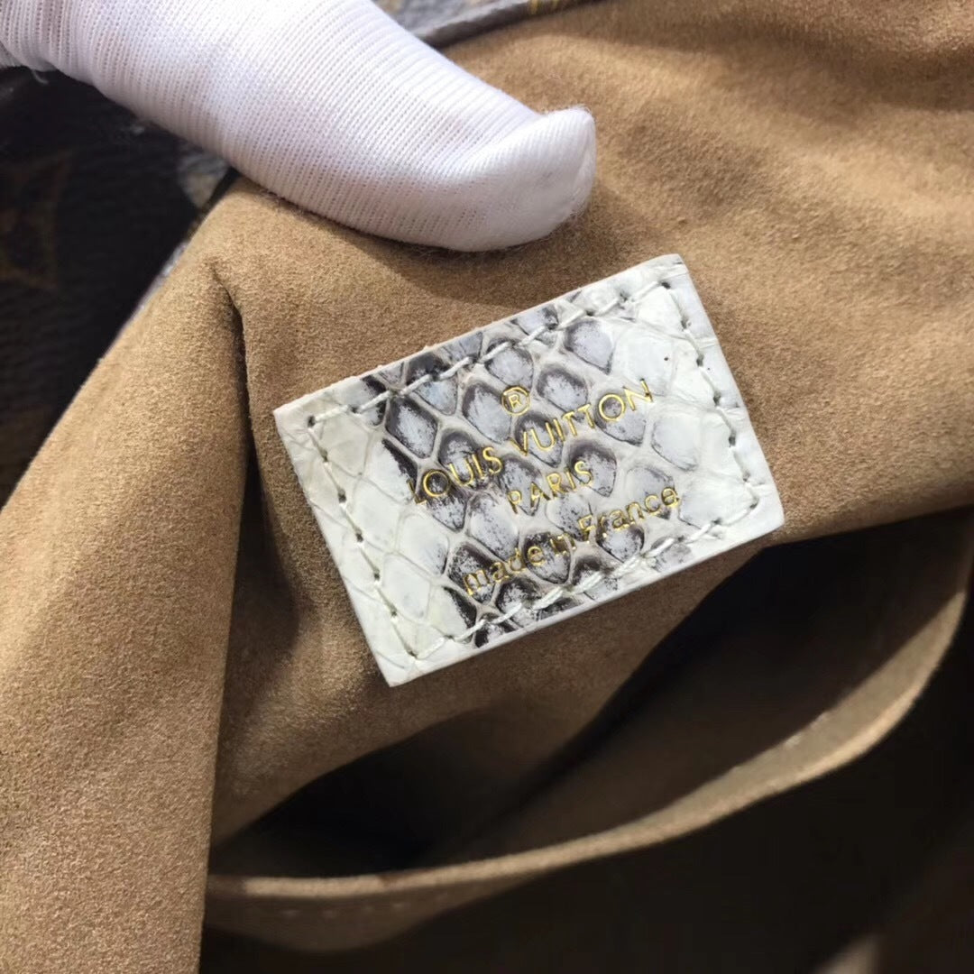 Dragons Bags - Premium Luxury Goods and Accessories - AFFORDABLE LUXURY BAGS - 3922