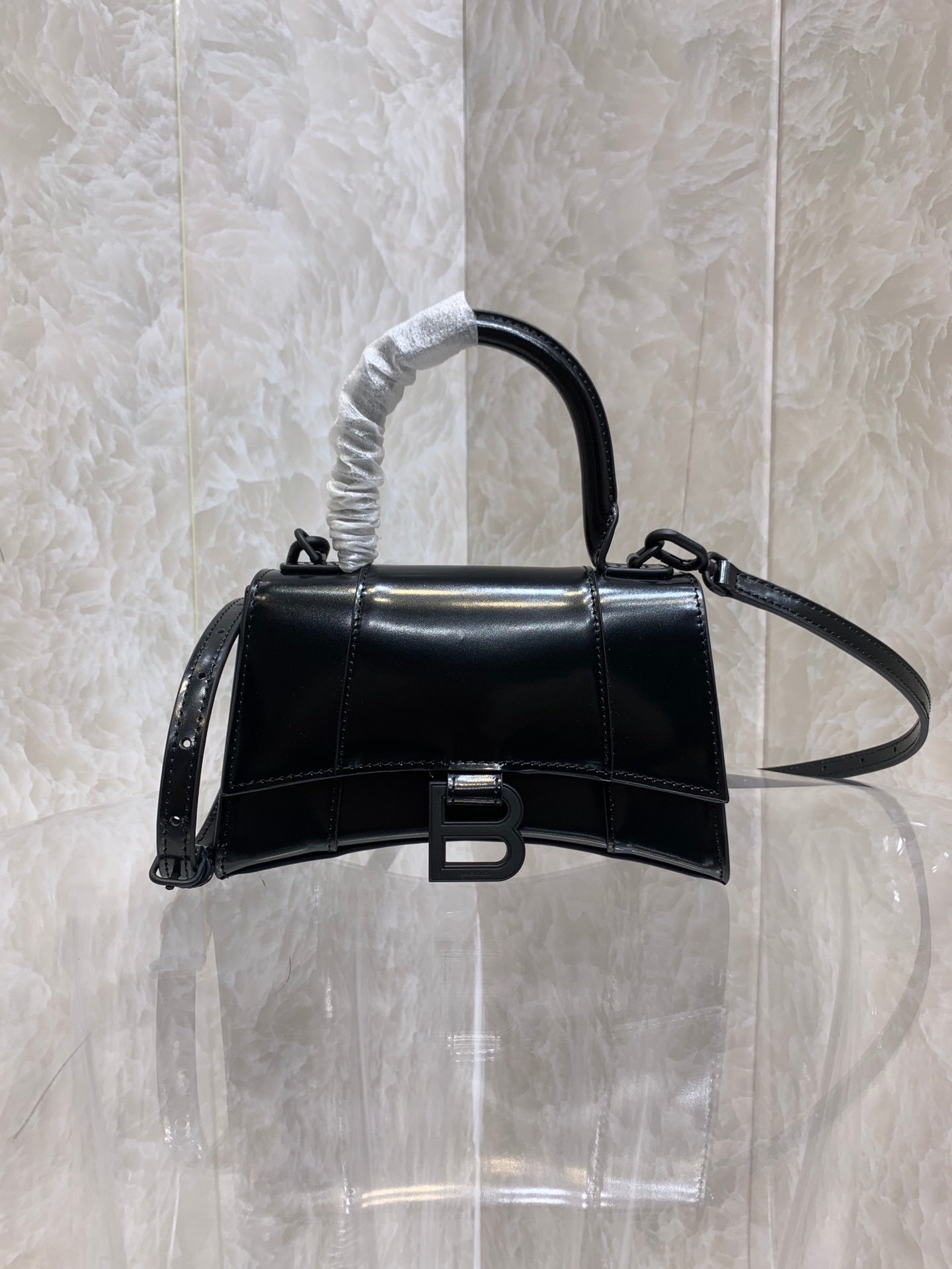 new-luxury-designer-bags-nm24073