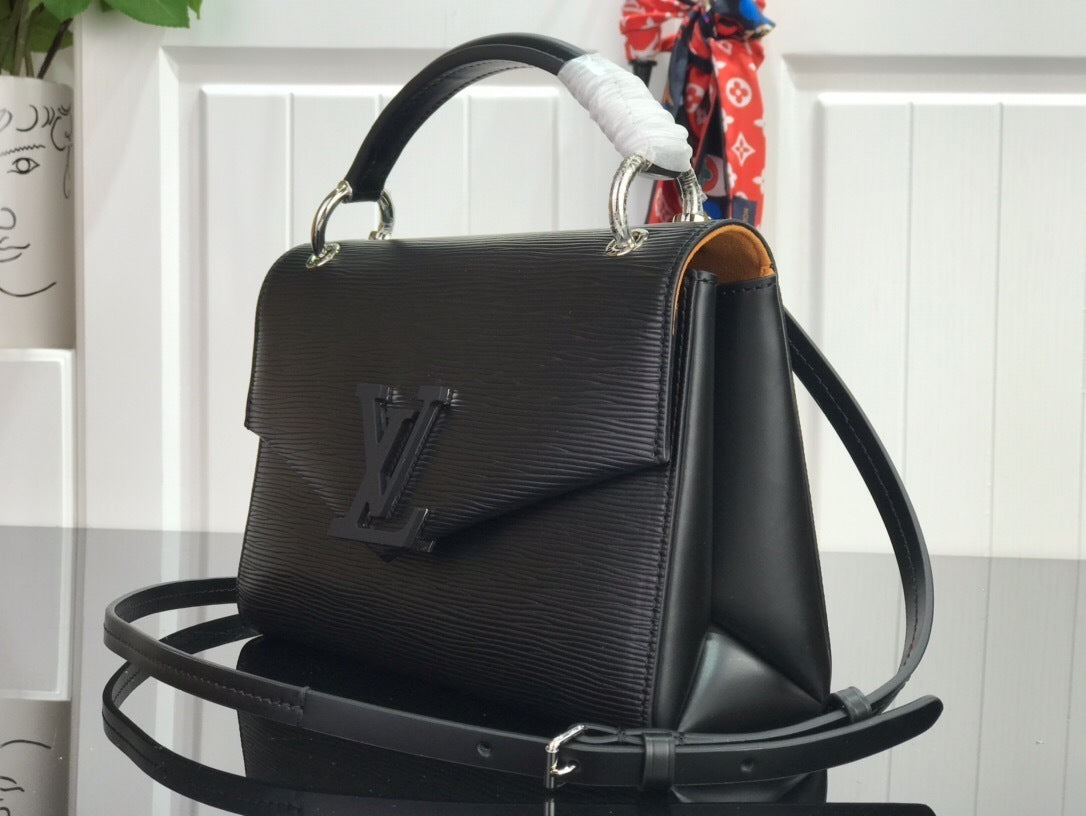 new-luxury-designer-bags-nm22070