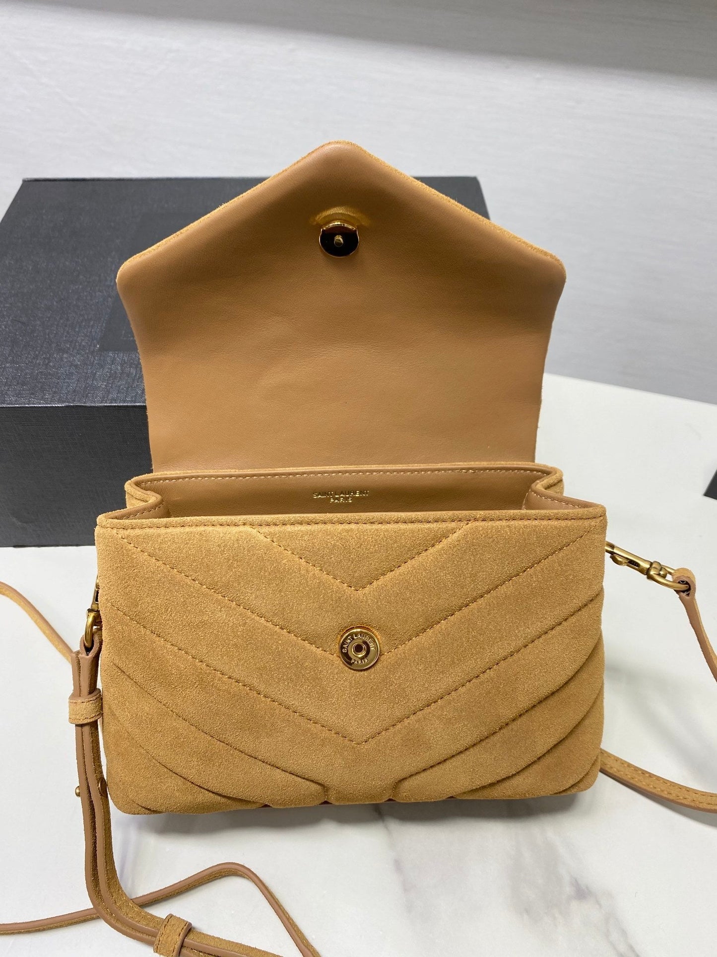 Dragons Bags - Premium Luxury Goods and Accessories - AFFORDABLE LUXURY BAGS - 5890