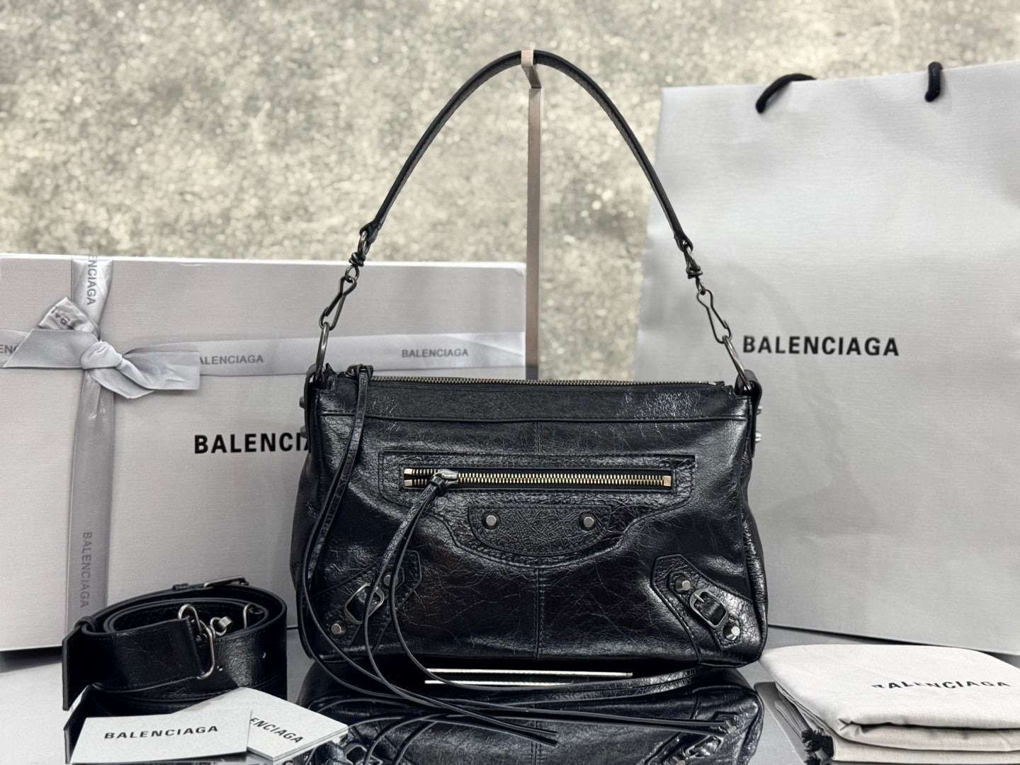 new-luxury-designer-bags-nm24660