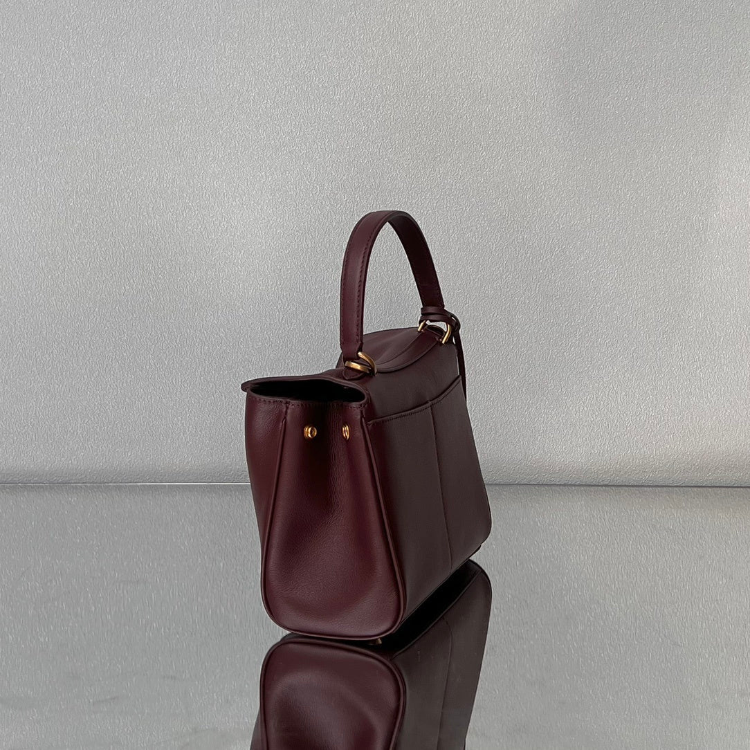 new-luxury-designer-bags-nm24839