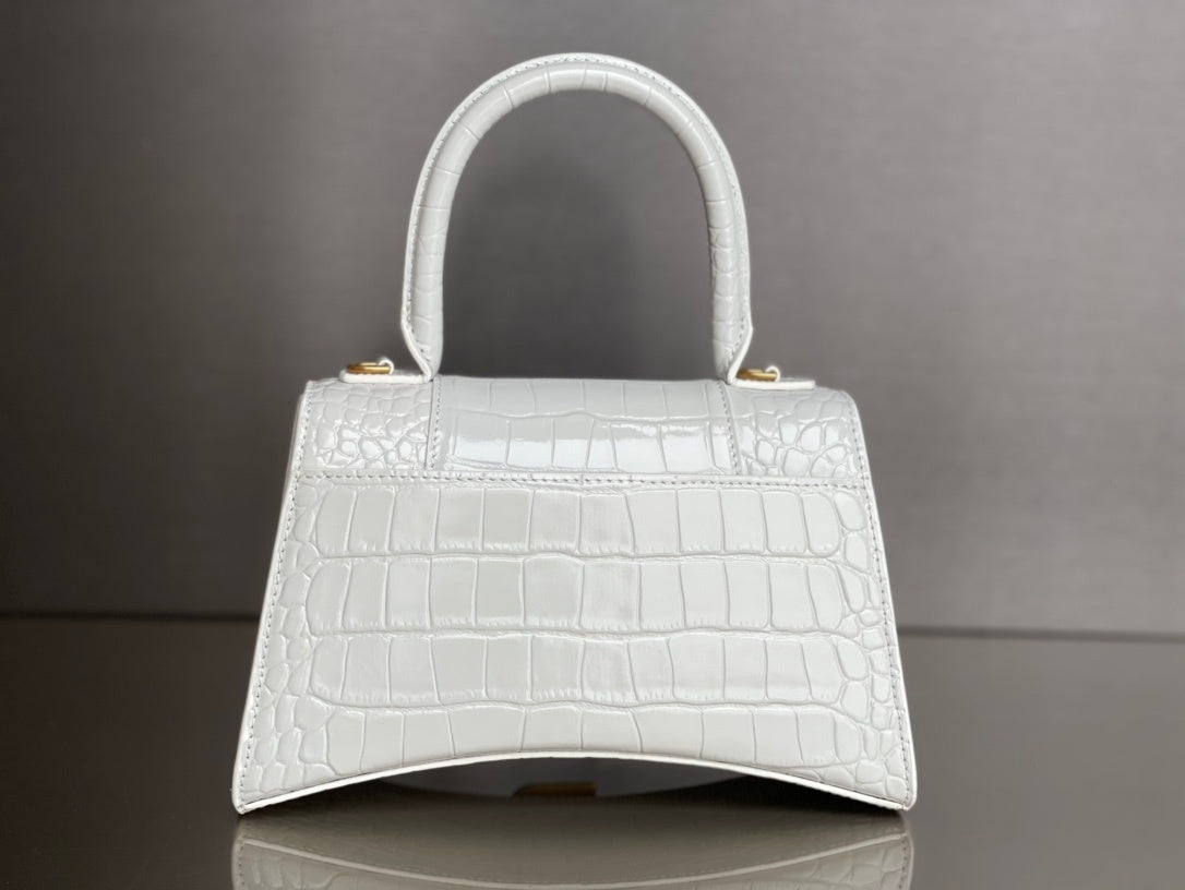 new-luxury-designer-bags-nm24879