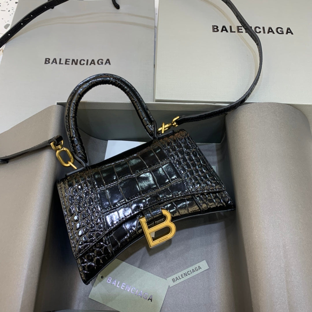 new-luxury-designer-bags-nm24325