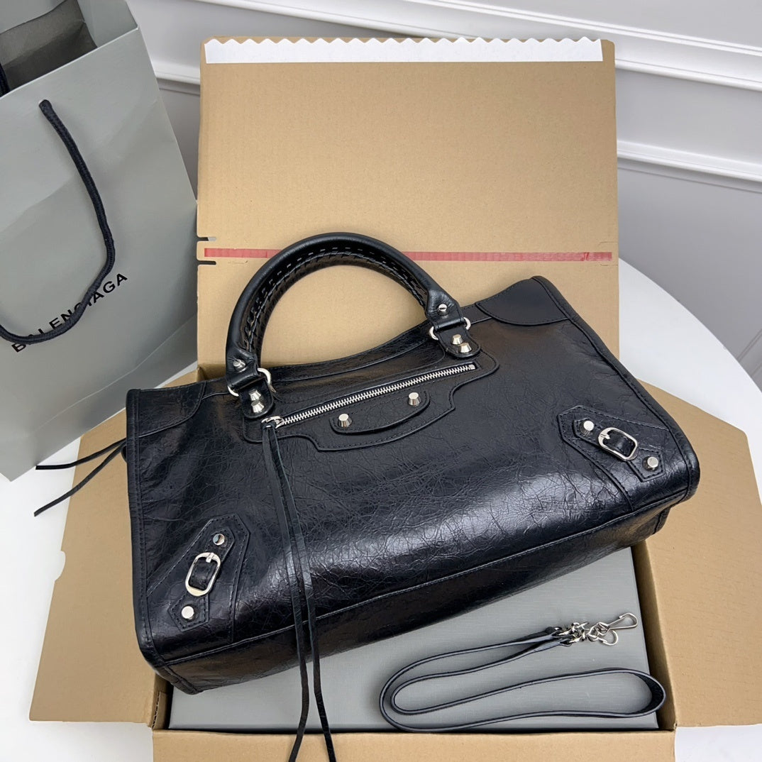 new-designer-premium-bags-nm24012