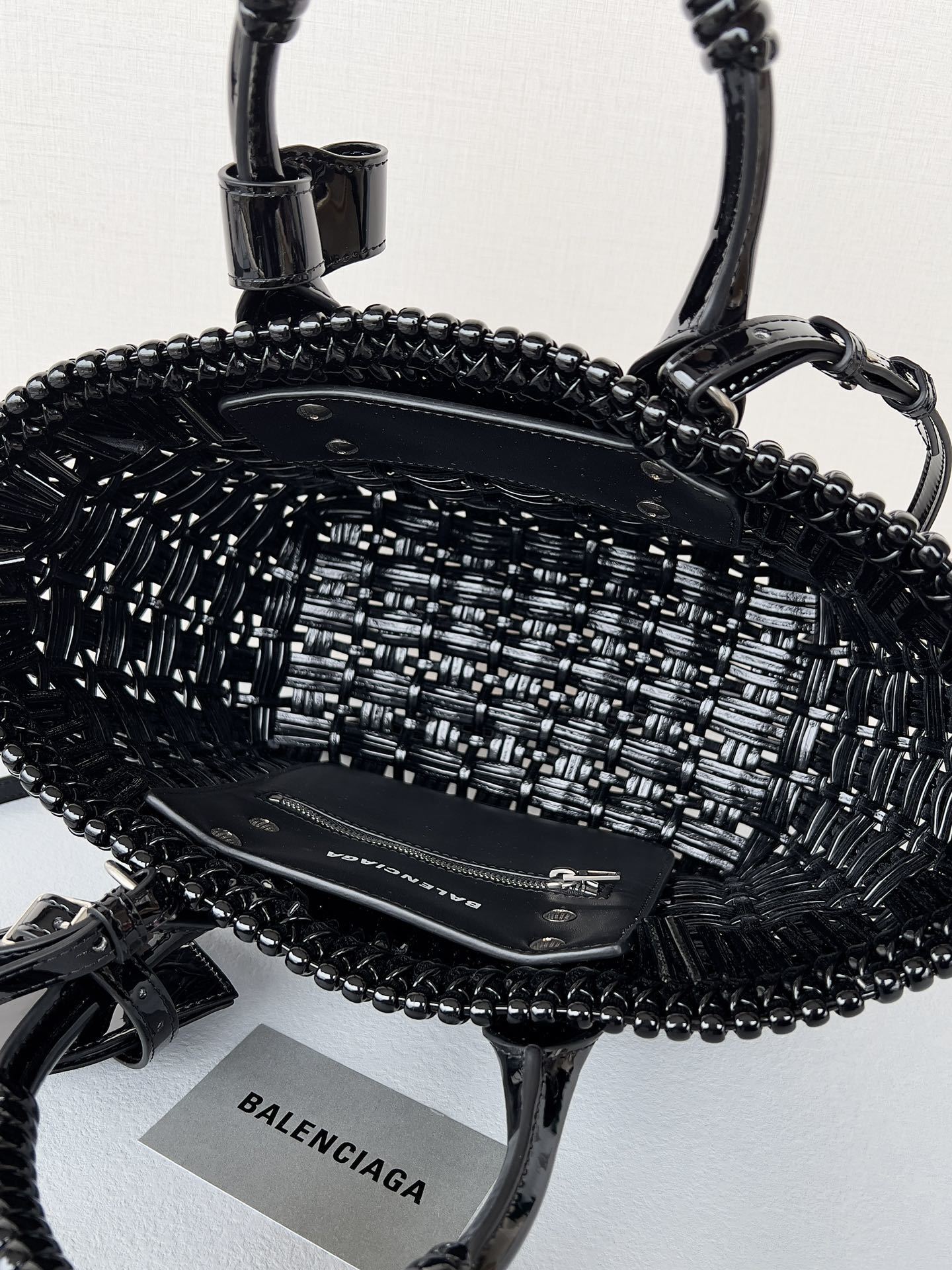 new-luxury-designer-bags-nm24062