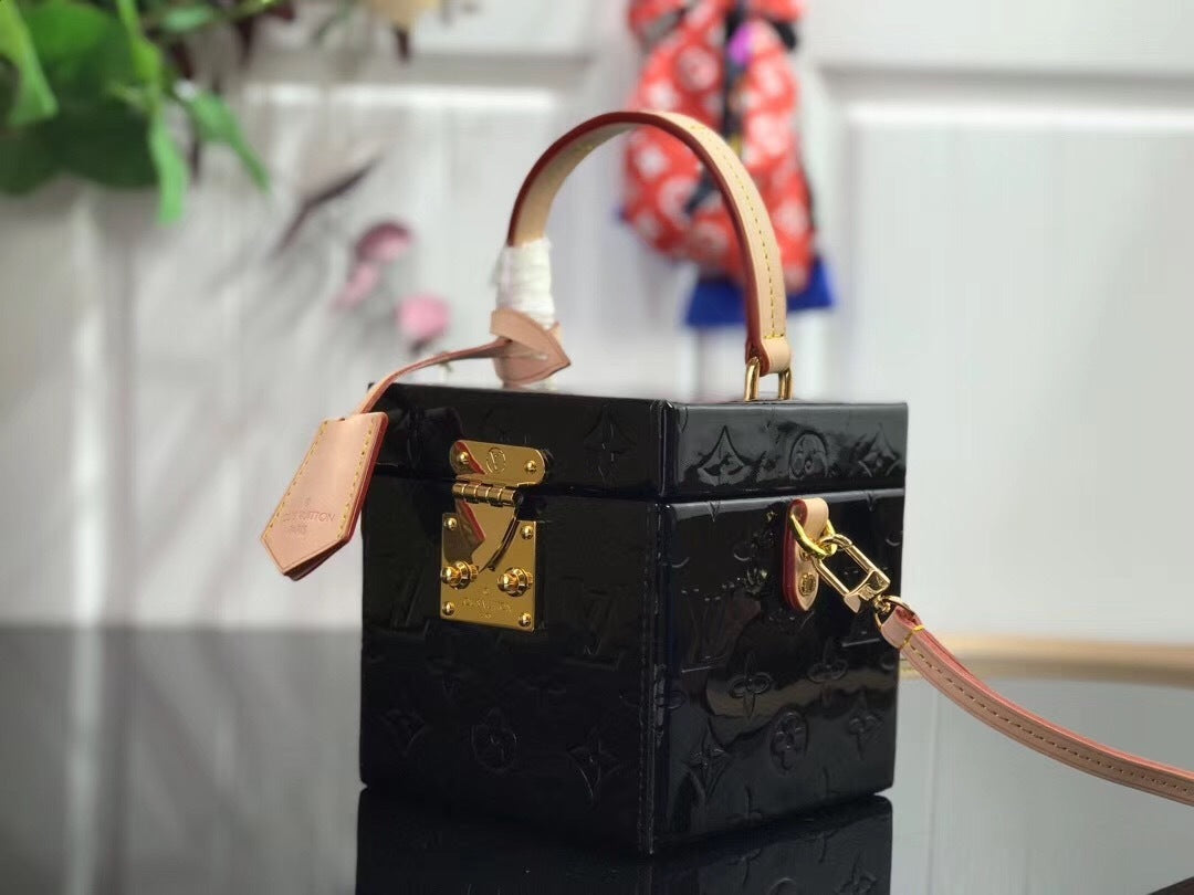 new-designer-premium-bags-nm22155