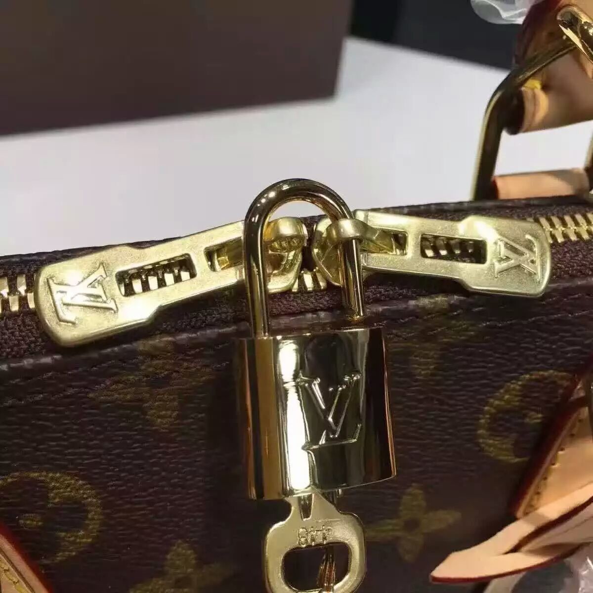 Dragons Bags - High-Quality Designer Products for You - AFFORDABLE LUXURY BAGS - 3495