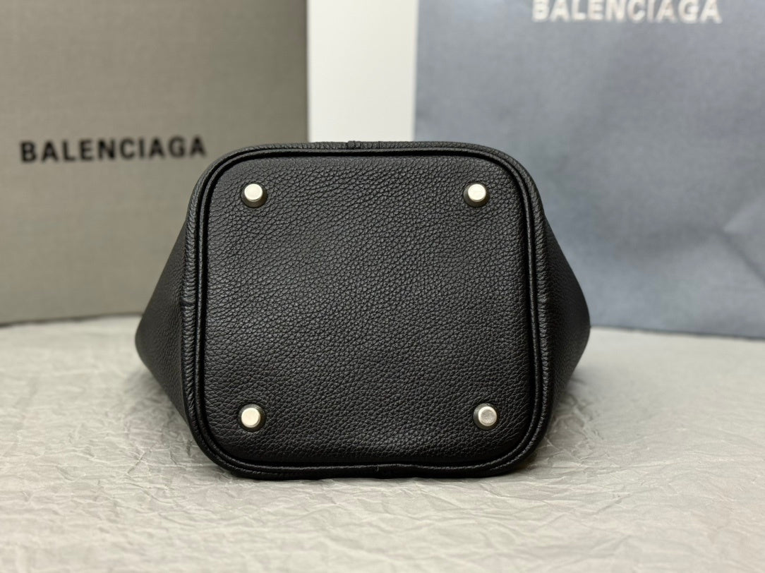 new-luxury-designer-bags-nm25146