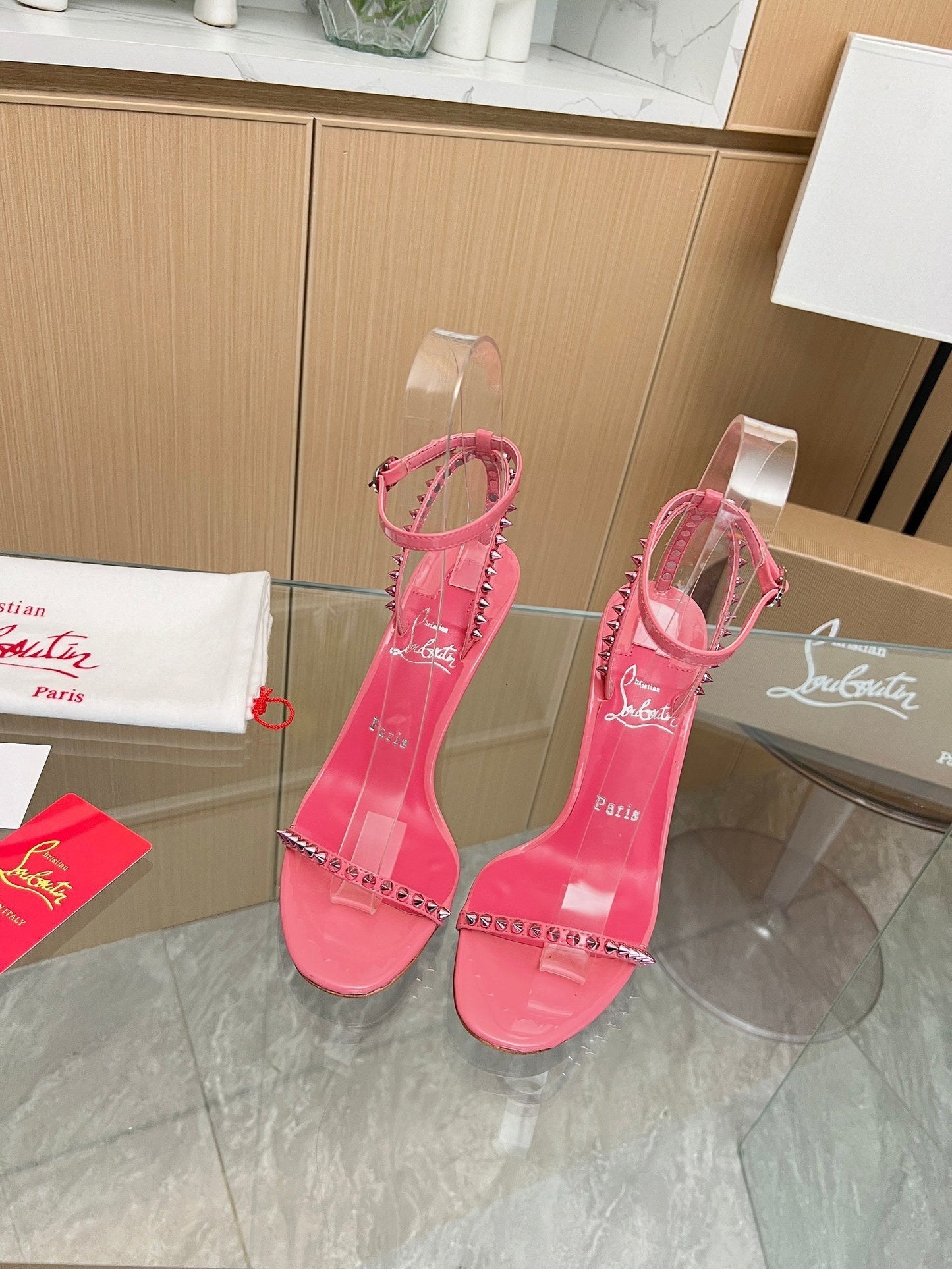 Dragons Bags - High-Quality Designer Products for You - AFFORDABLE LUXURY HEELS - 8083