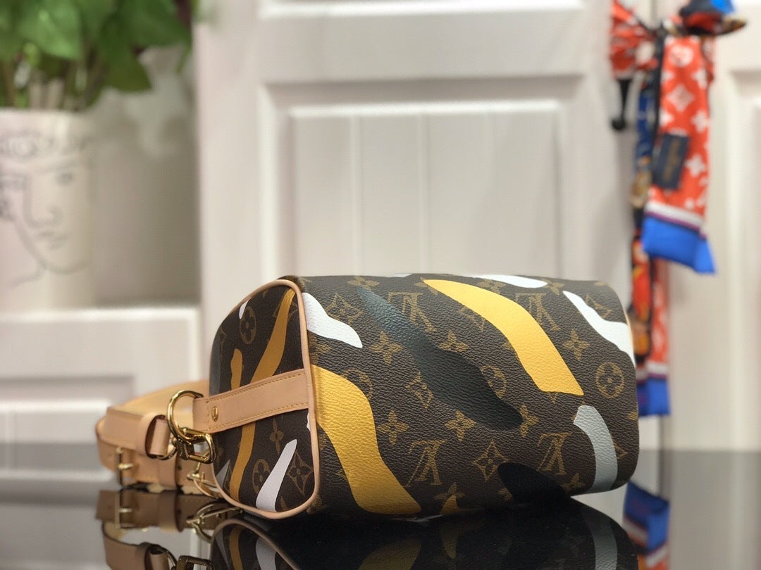 new-luxury-designer-bags-nm22010