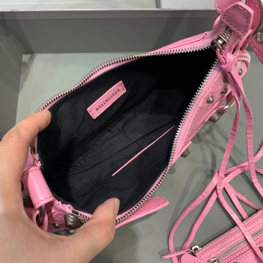 new-luxury-designer-bags-nm24312