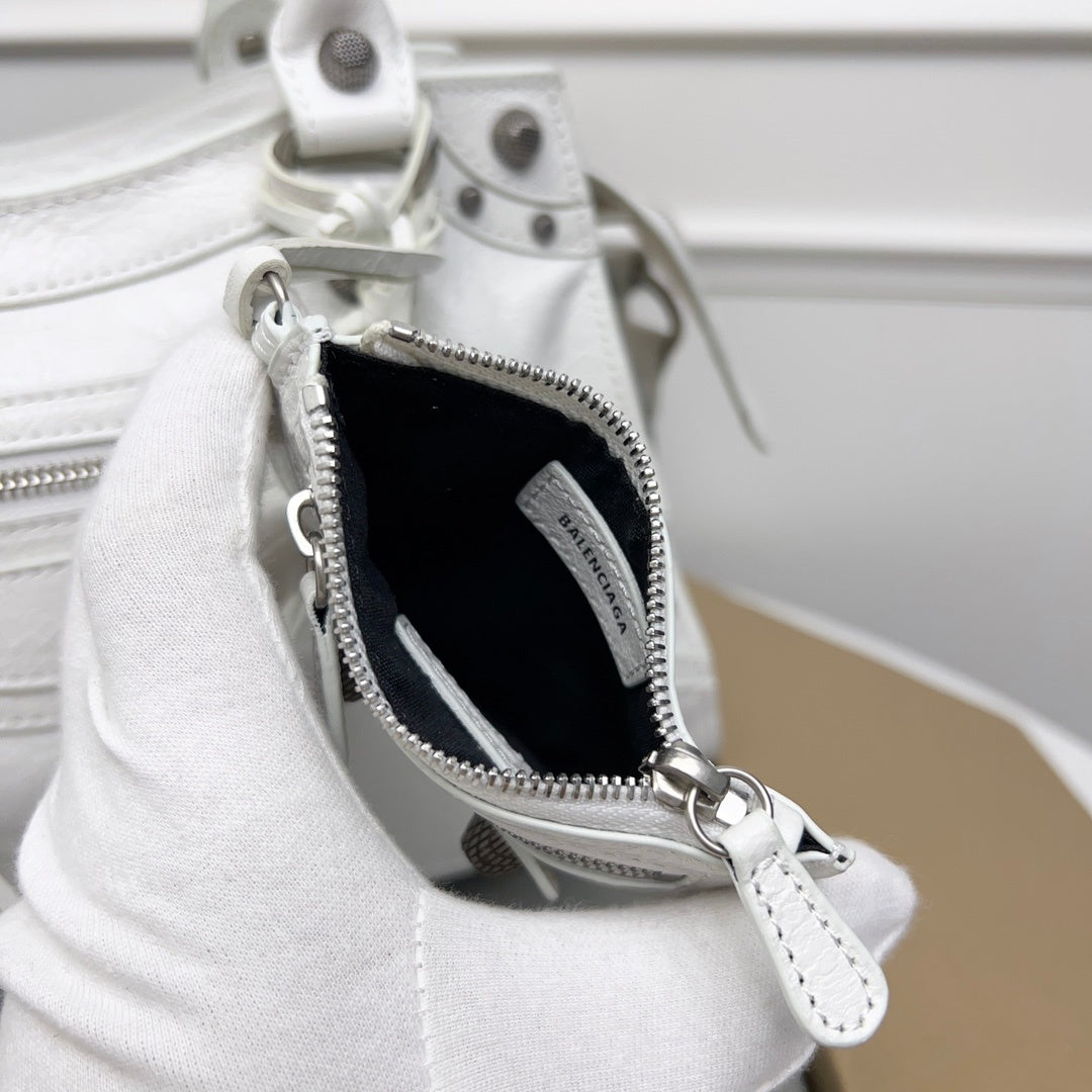 new-luxury-designer-bags-nm24281