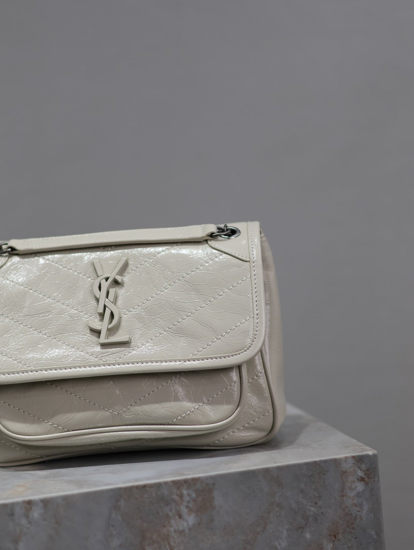 Dragons Bags - Best High-End Brands in One Place - AFFORDABLE LUXURY BAGS - 5981