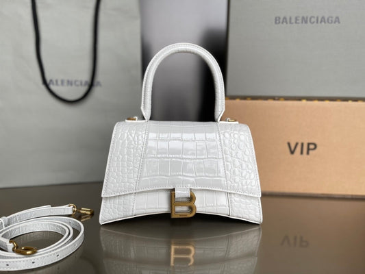new-luxury-designer-bags-nm24594