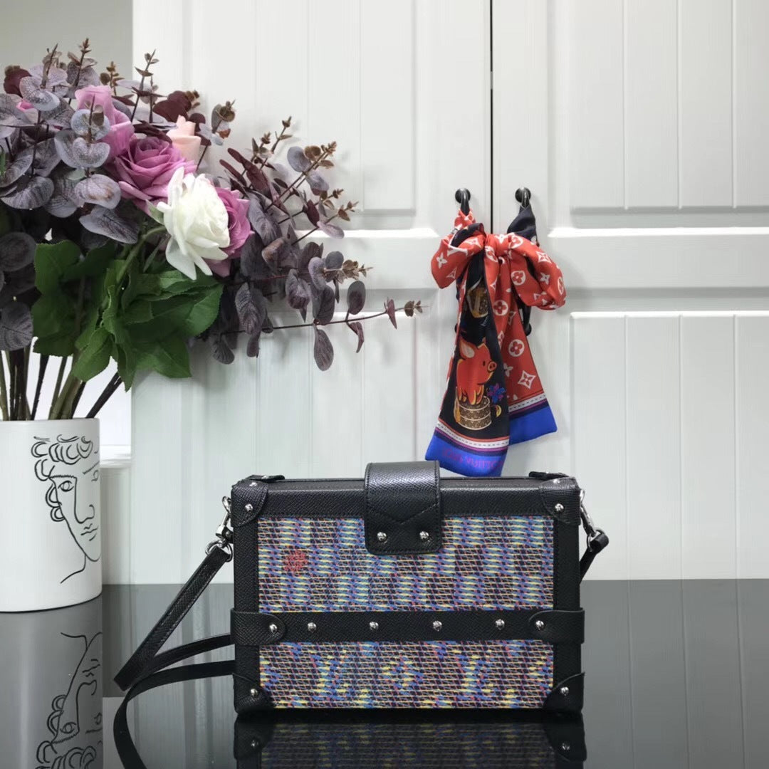 Dragons Bags - High-Quality Designer Products for You - AFFORDABLE LUXURY BAGS - 3839