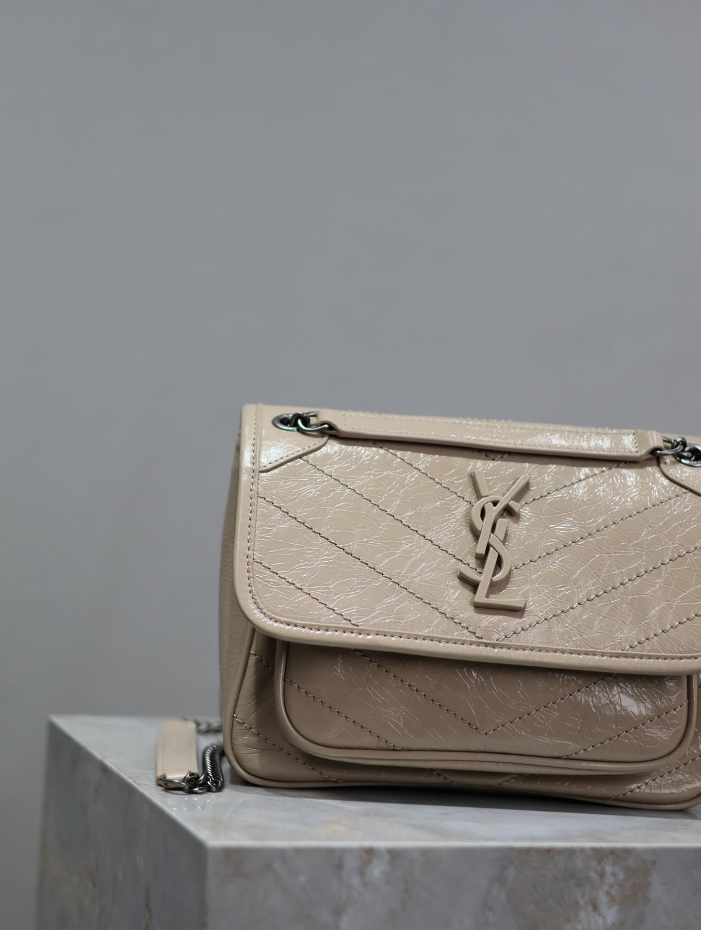 Dragons Bags - DESIGNER BAGS FOR WOMEN - AFFORDABLE LUXURY BAGS - 5988