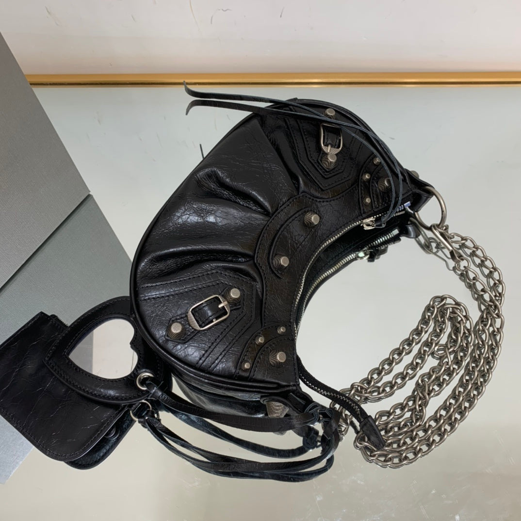 new-luxury-designer-bags-nm24190