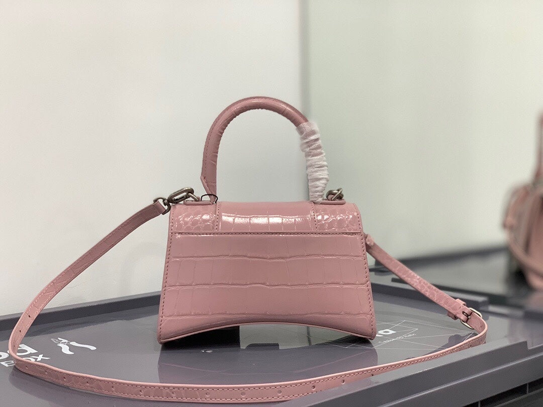 new-luxury-designer-bags-nm24065