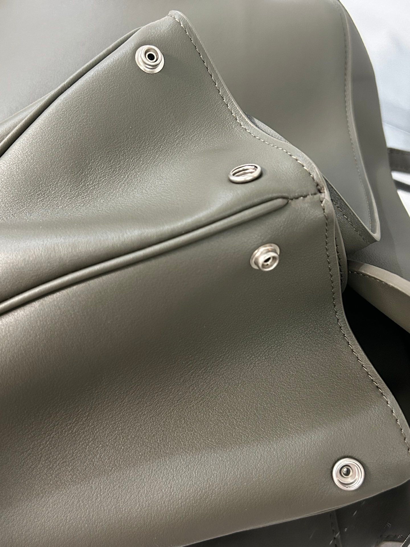 new-luxury-designer-bags-nm24561