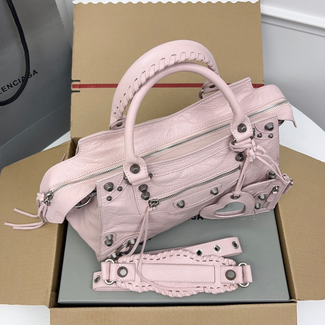 new-luxury-designer-bags-nm24273
