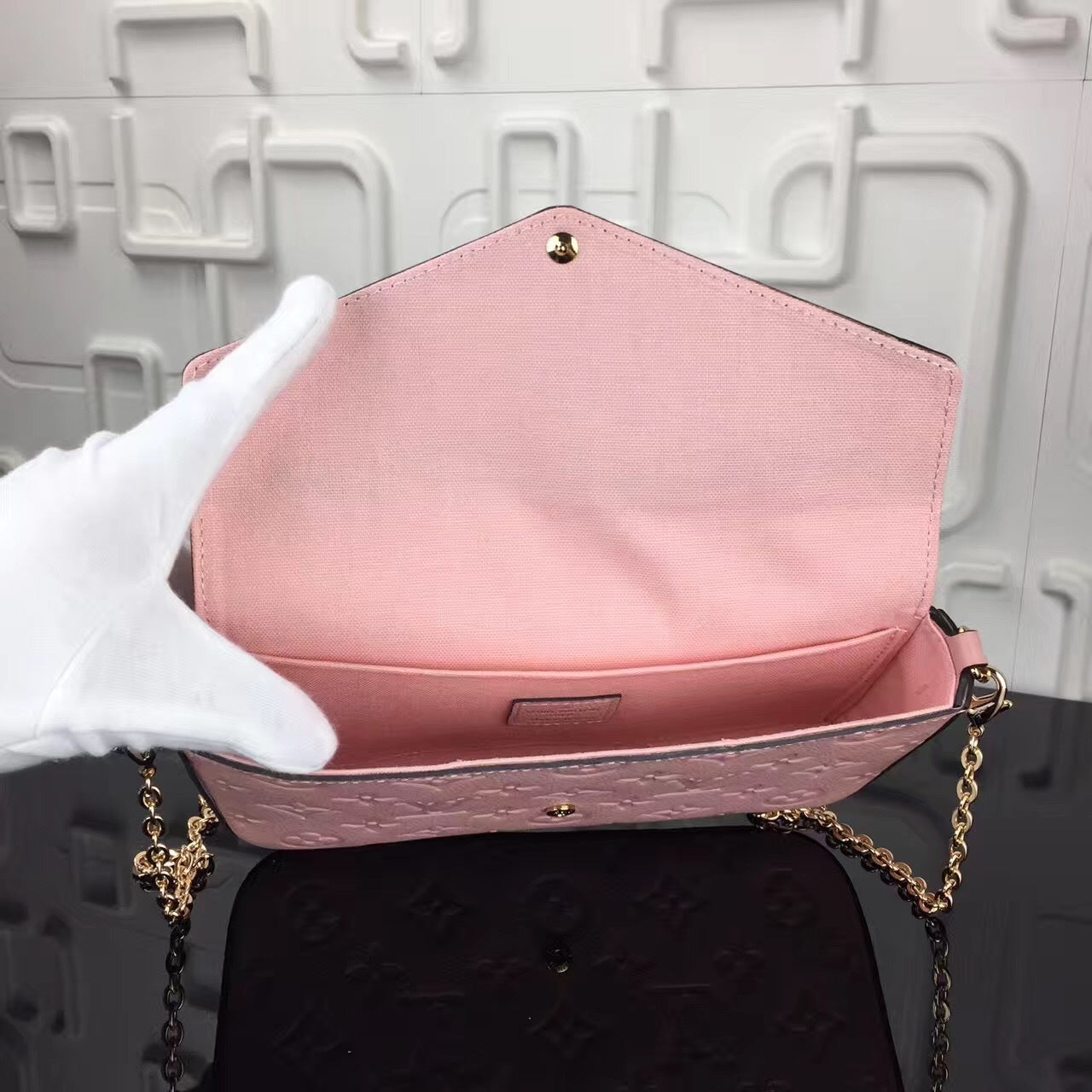Dragons Bags - High-Quality Designer Products for You - AFFORDABLE LUXURY BAGS - 3631
