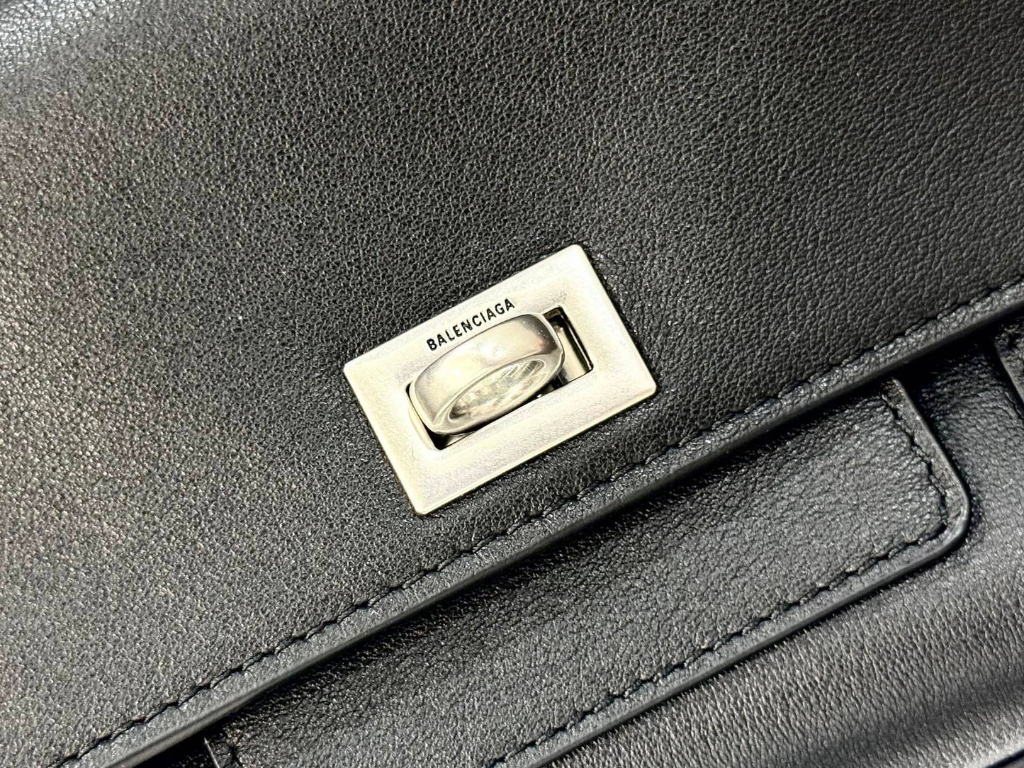 new-designer-premium-bags-nm24424