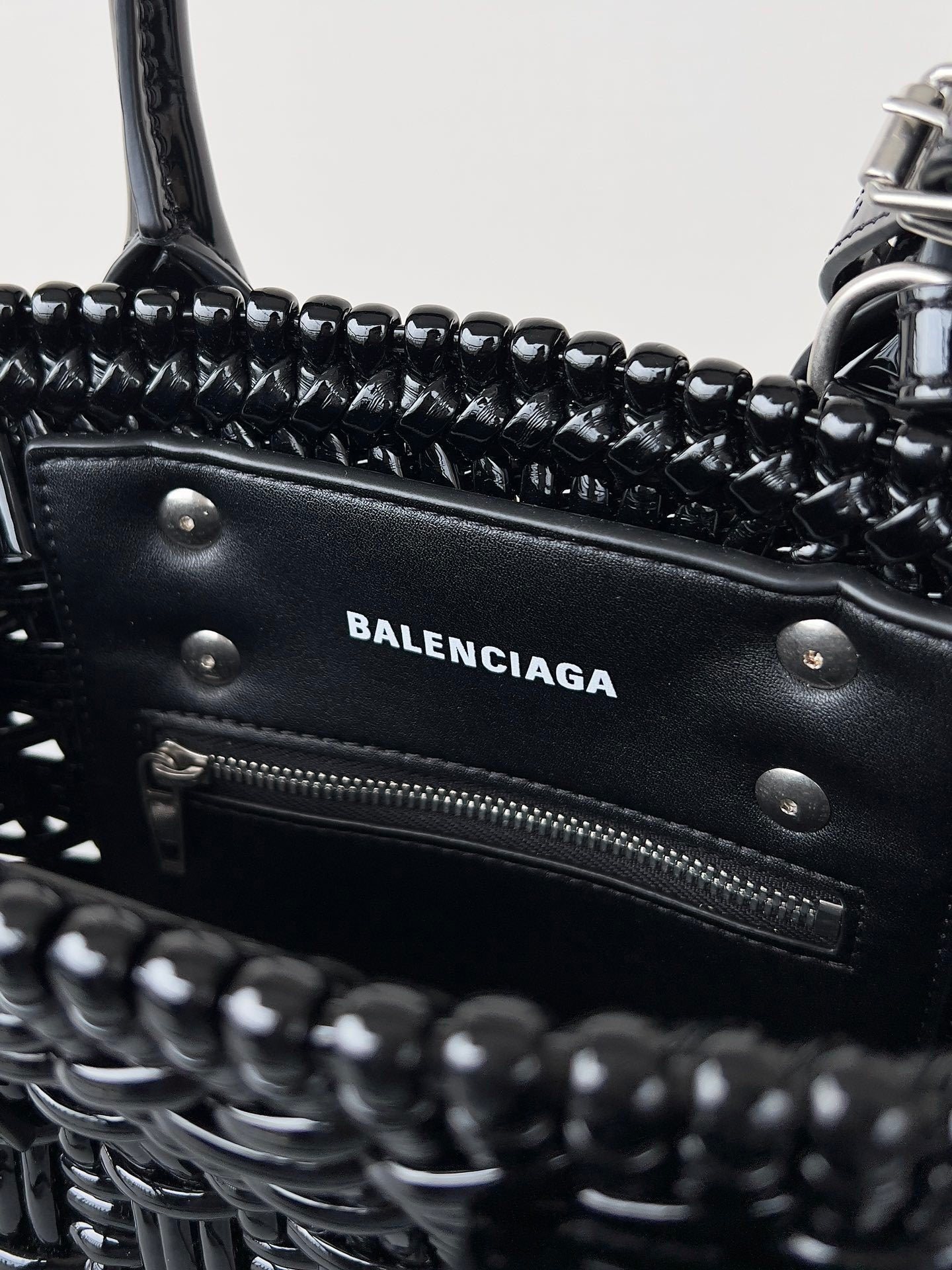new-luxury-designer-bags-nm24061