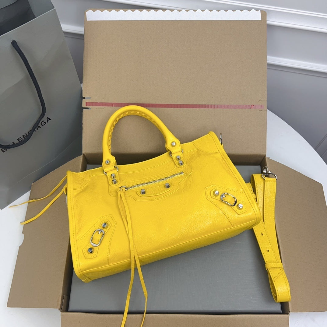 new-designer-premium-bags-nm24028