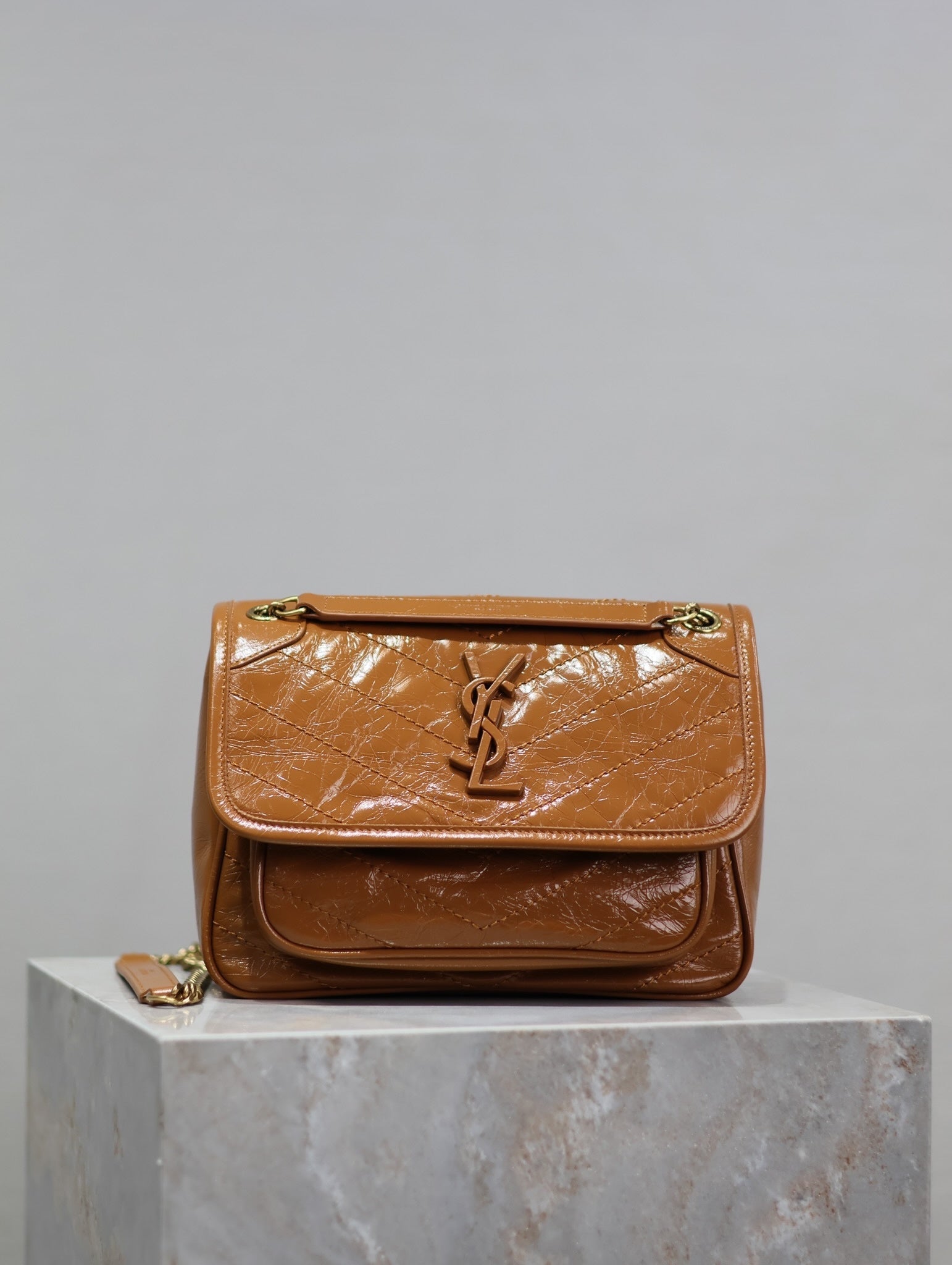 Dragons Bags - Best High-End Brands in One Place - AFFORDABLE LUXURY BAGS - 5993