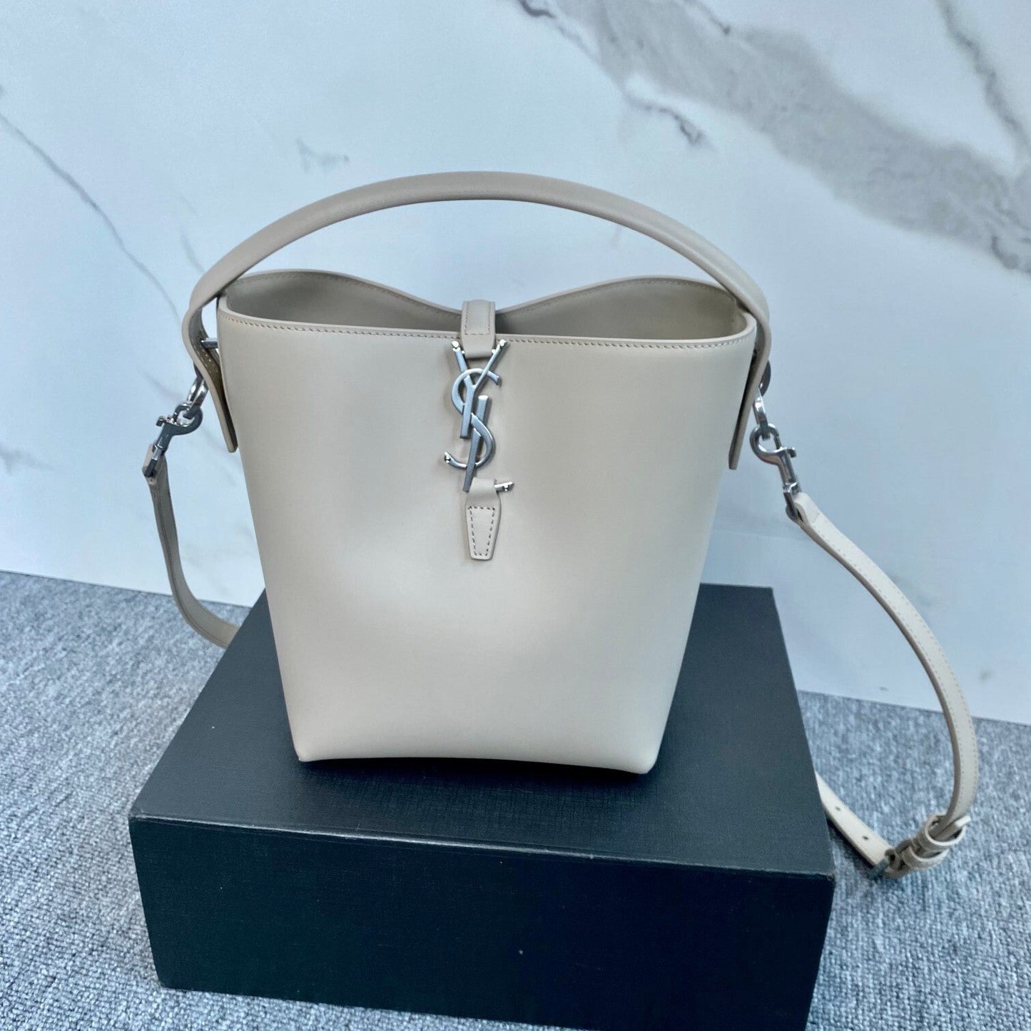 Dragons Bags - High-Quality Designer Products for You - AFFORDABLE LUXURY BAGS - 5879