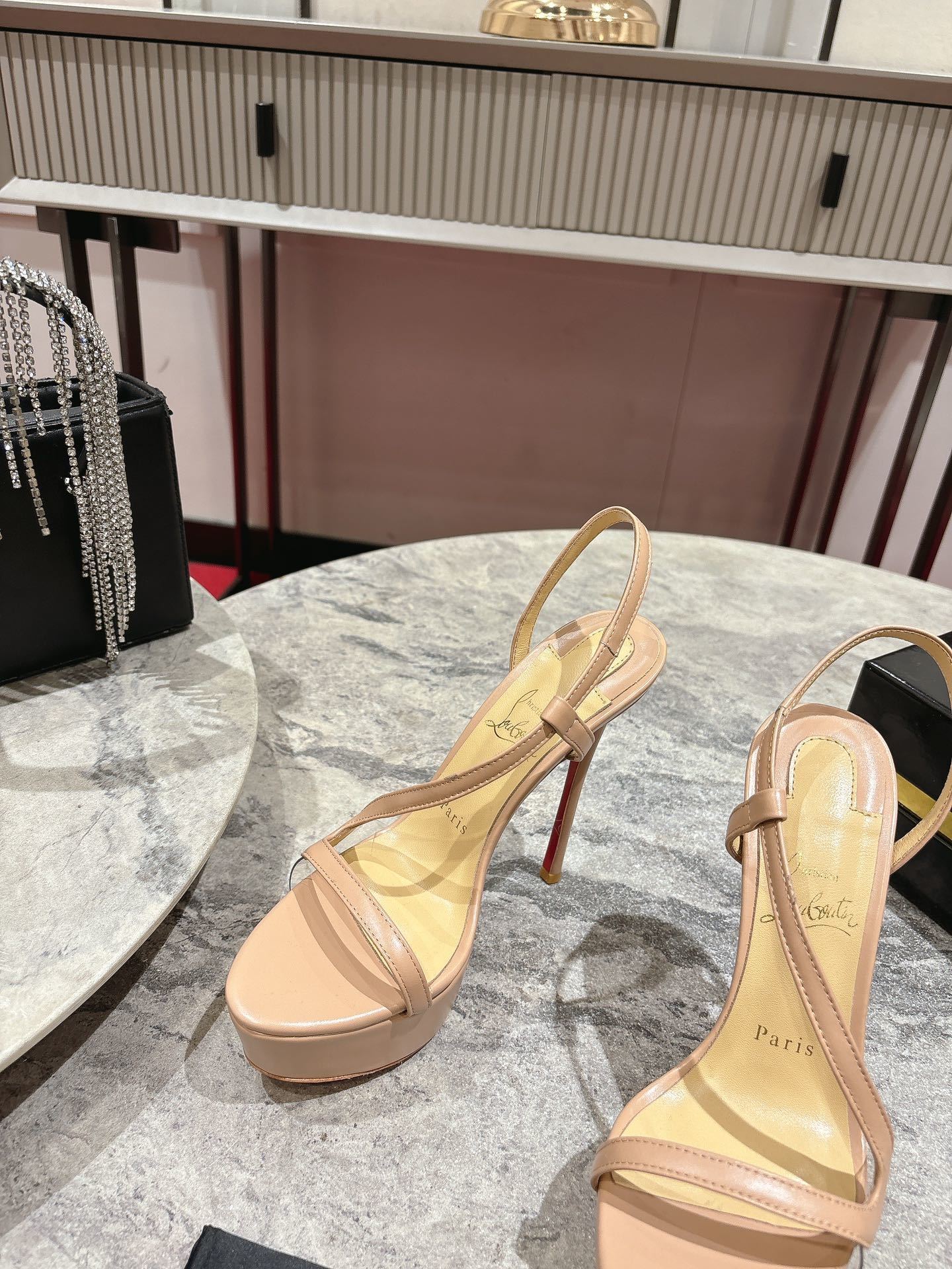 Dragons Bags - Premium Luxury Goods and Accessories - AFFORDABLE LUXURY HEELS - 8294