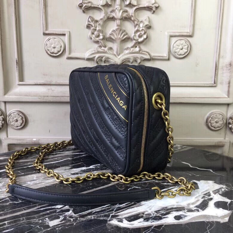 new-luxury-designer-bags-nm24752