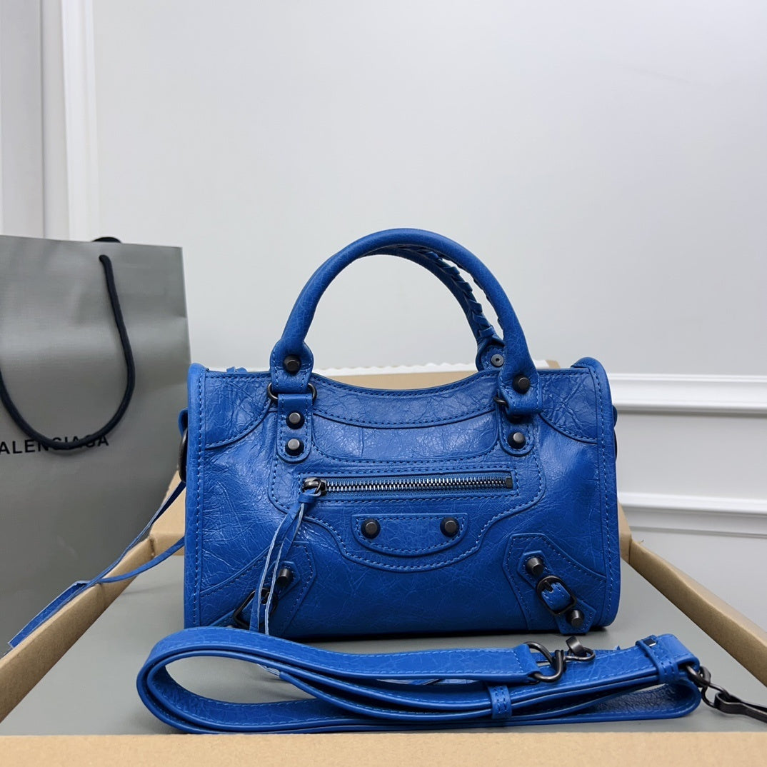 new-luxury-designer-bags-nm24038