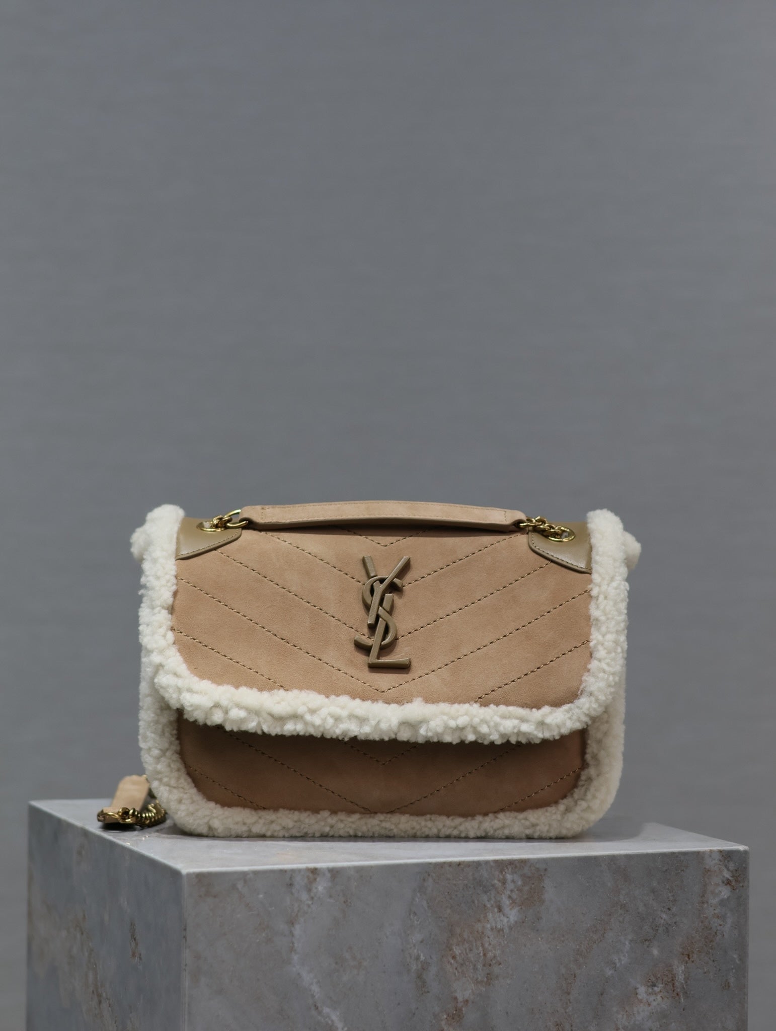 Dragons Bags - High-Quality Designer Products for You - AFFORDABLE LUXURY BAGS - 5959