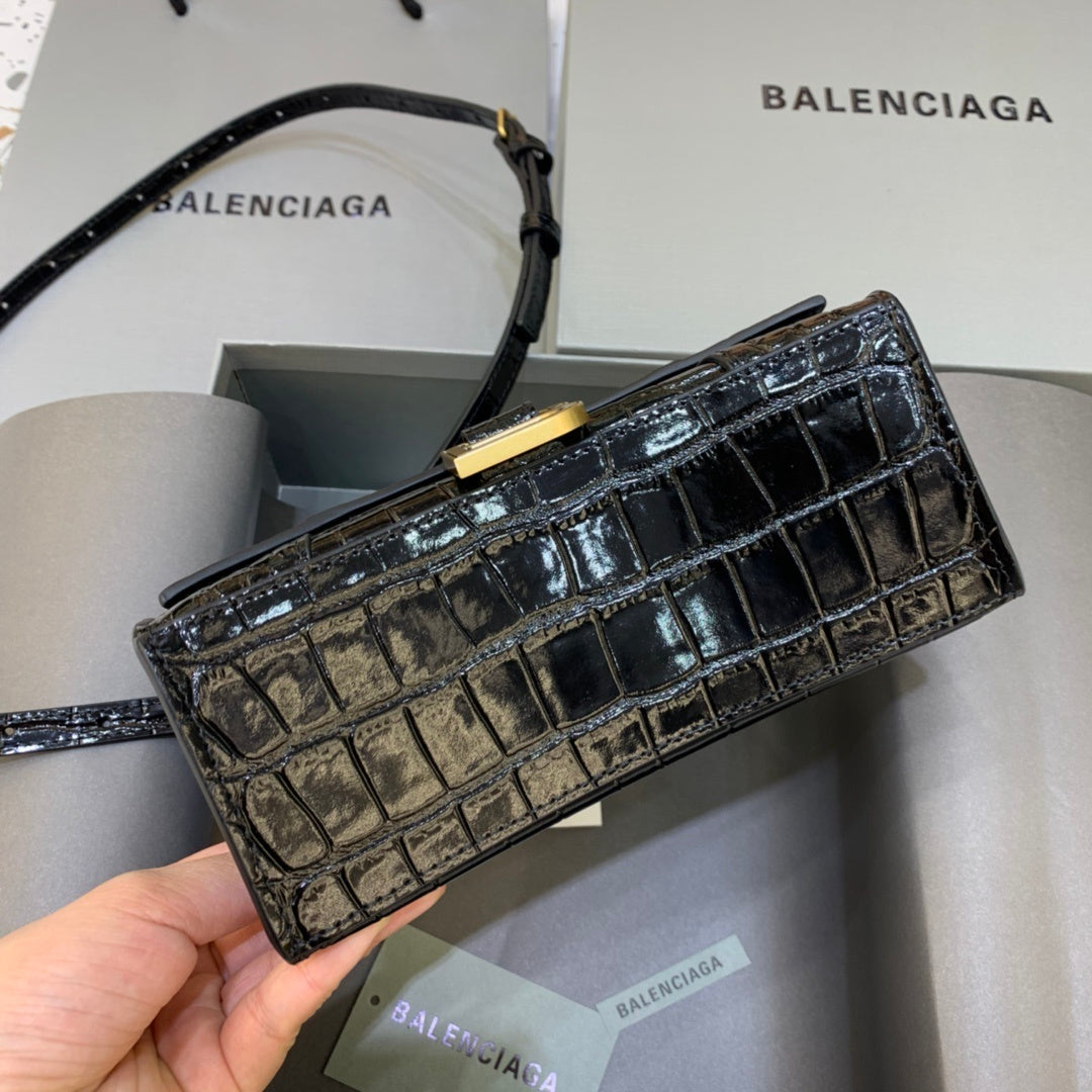 new-luxury-designer-bags-nm24325