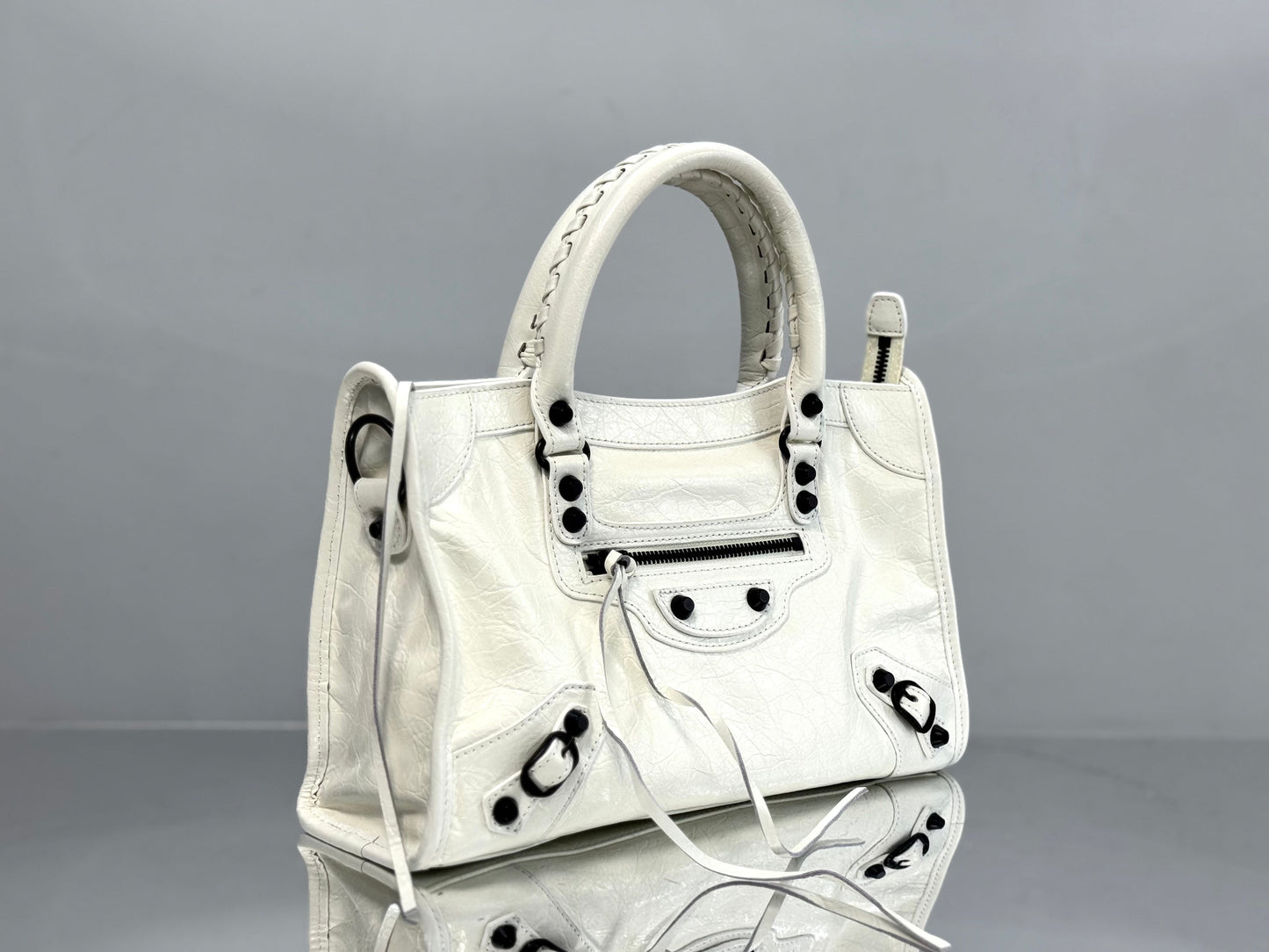 new-luxury-designer-bags-nm24612