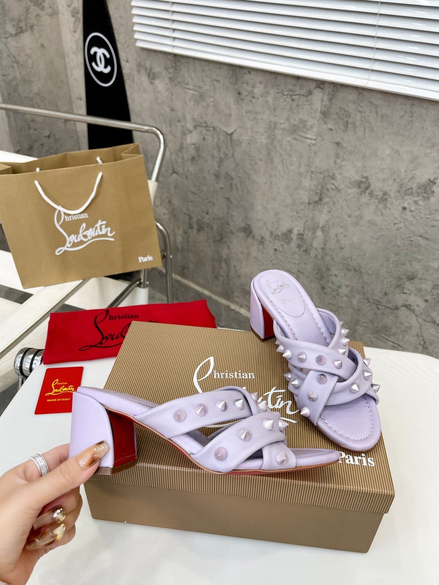 Dragons Bags - Best High-End Brands in One Place - AFFORDABLE LUXURY HEELS - 8001