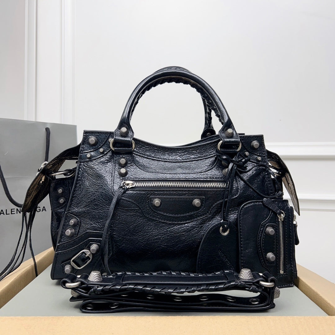 new-designer-premium-bags-nm24288