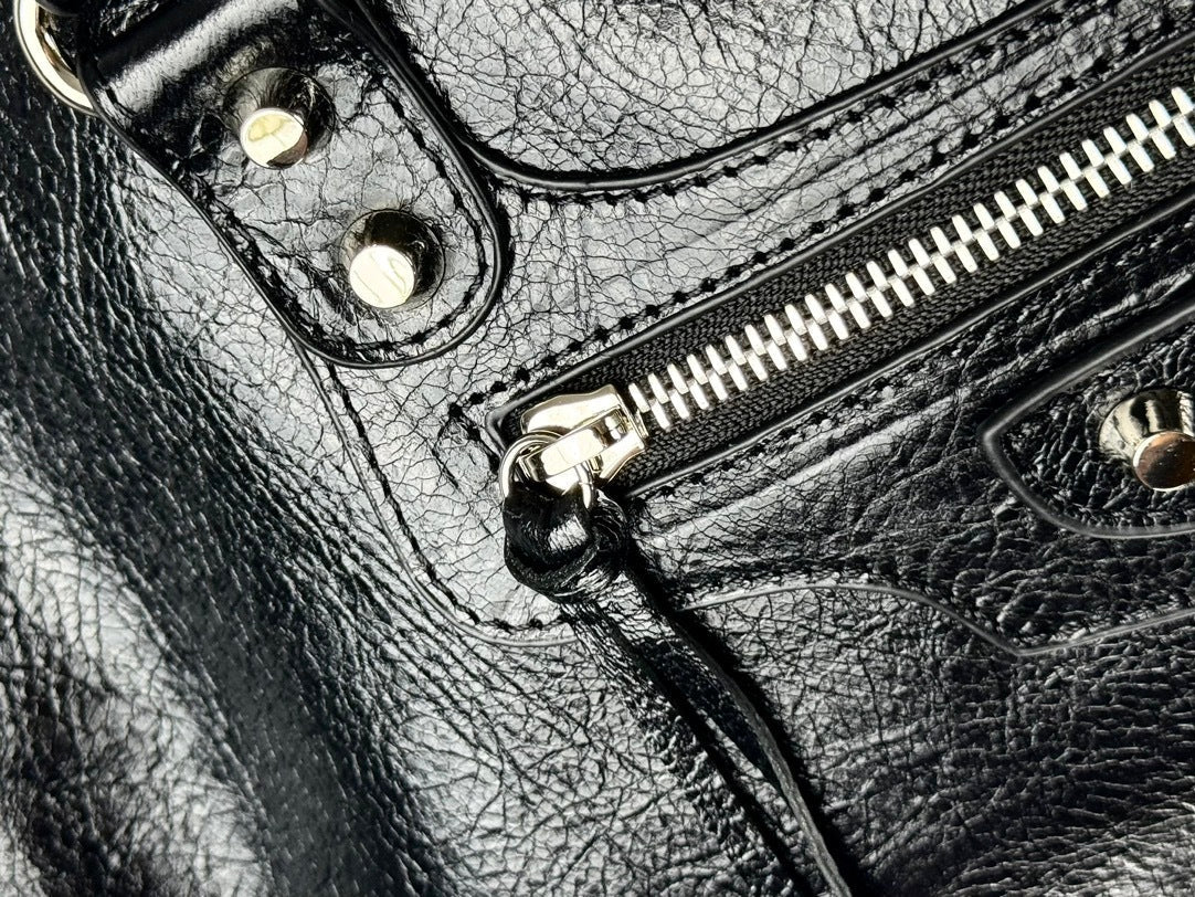 new-luxury-designer-bags-nm24415