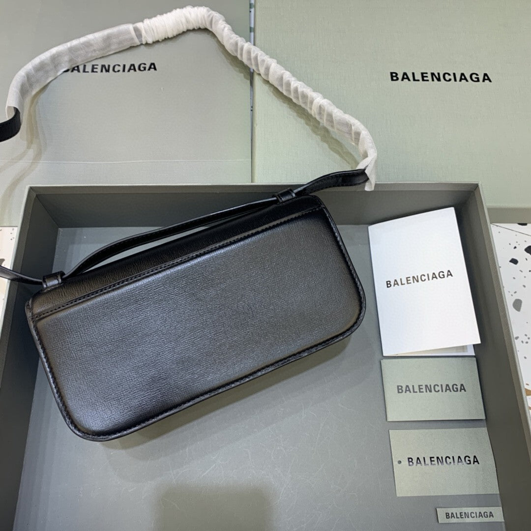 new-luxury-designer-bags-nm24793