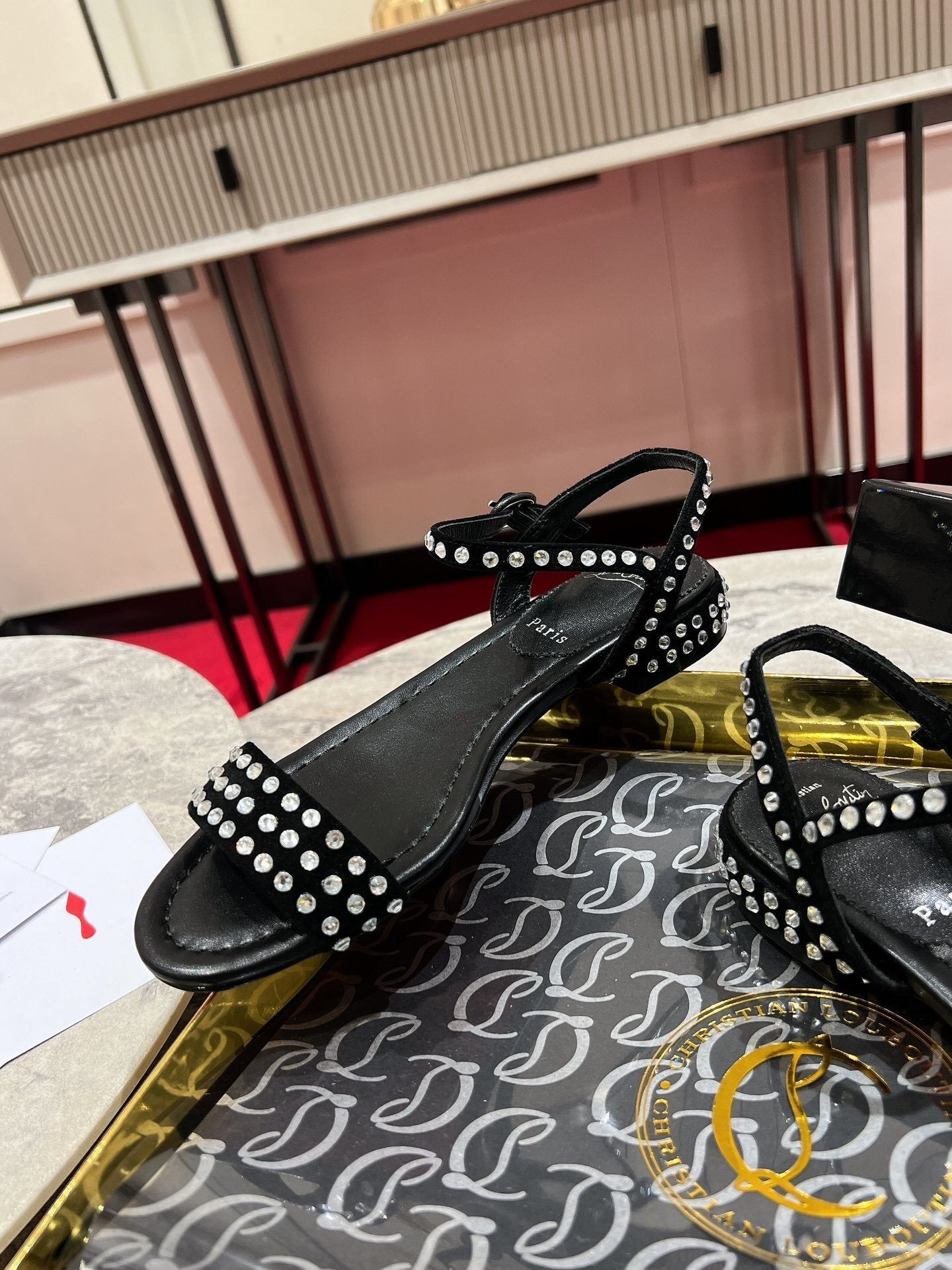 Dragons Bags - High-Quality Designer Products for You - AFFORDABLE LUXURY HEELS - 8131