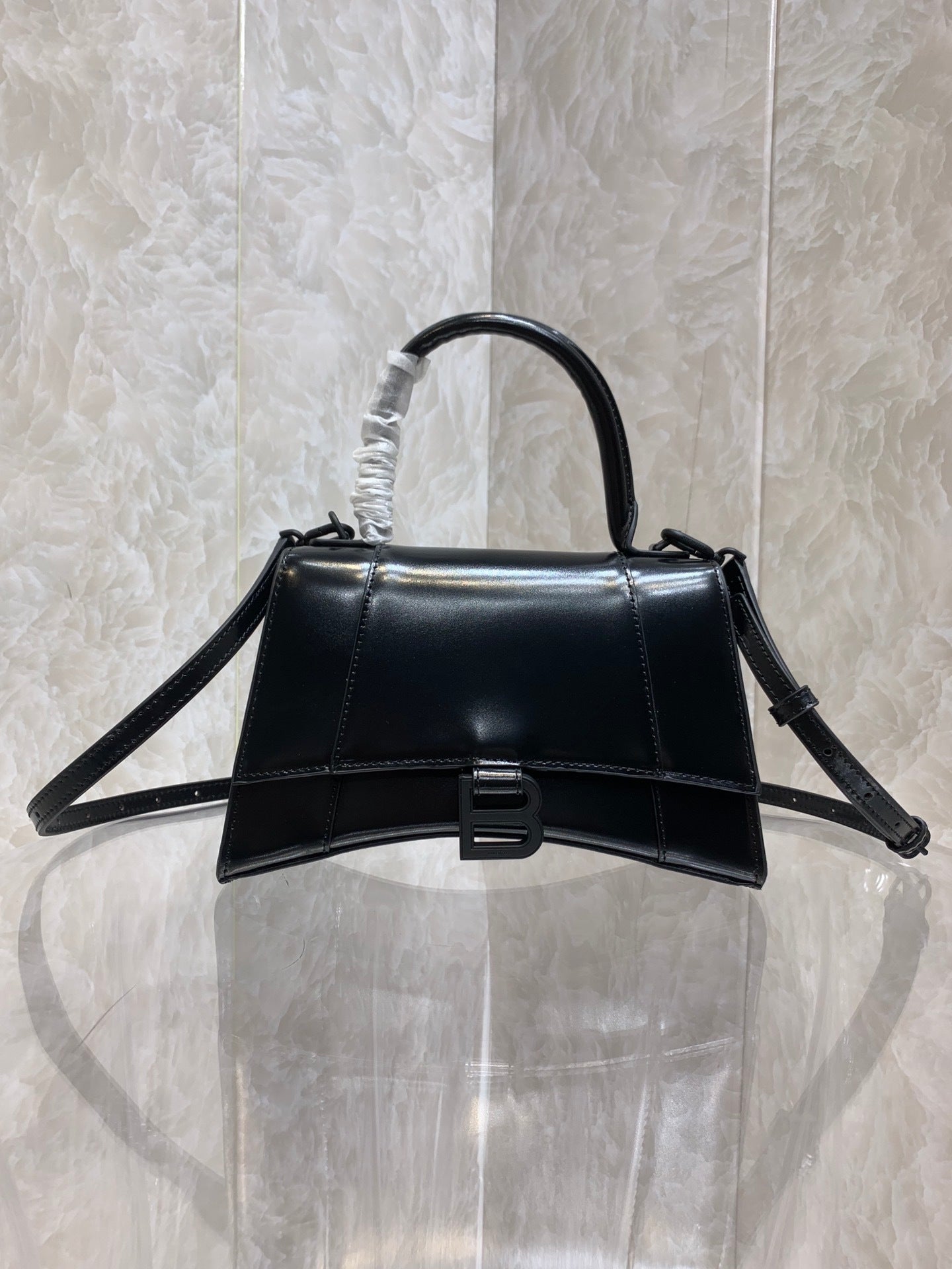 new-luxury-designer-bags-nm24072