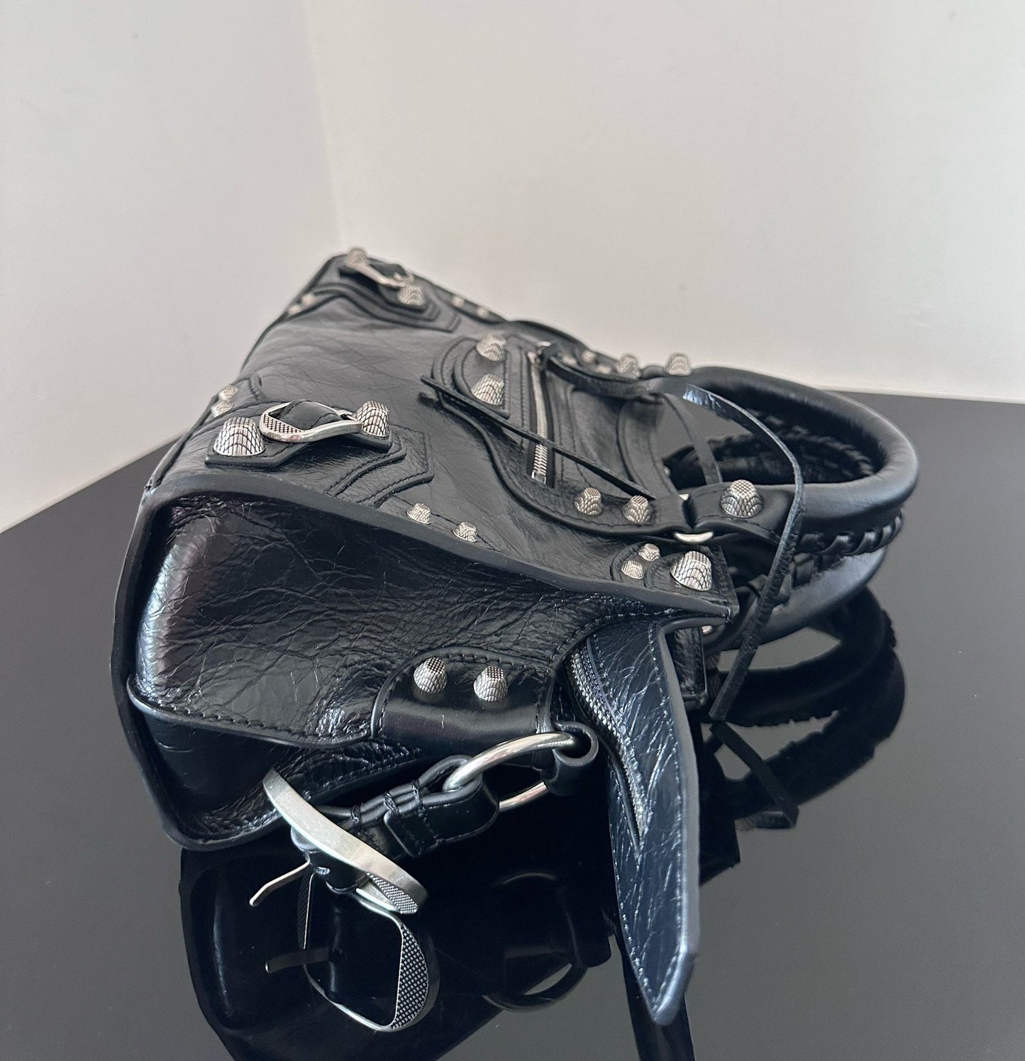 new-luxury-designer-bags-nm24359