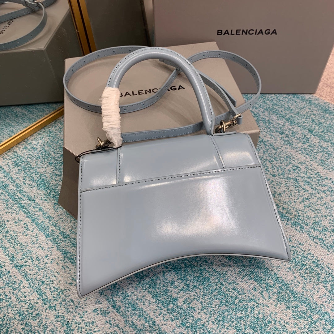 new-luxury-designer-bags-nm24084