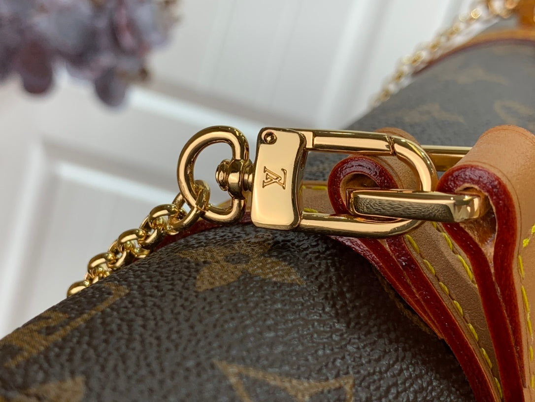 Dragons Bags - Best High-End Brands in One Place - AFFORDABLE LUXURY BAGS - 3821