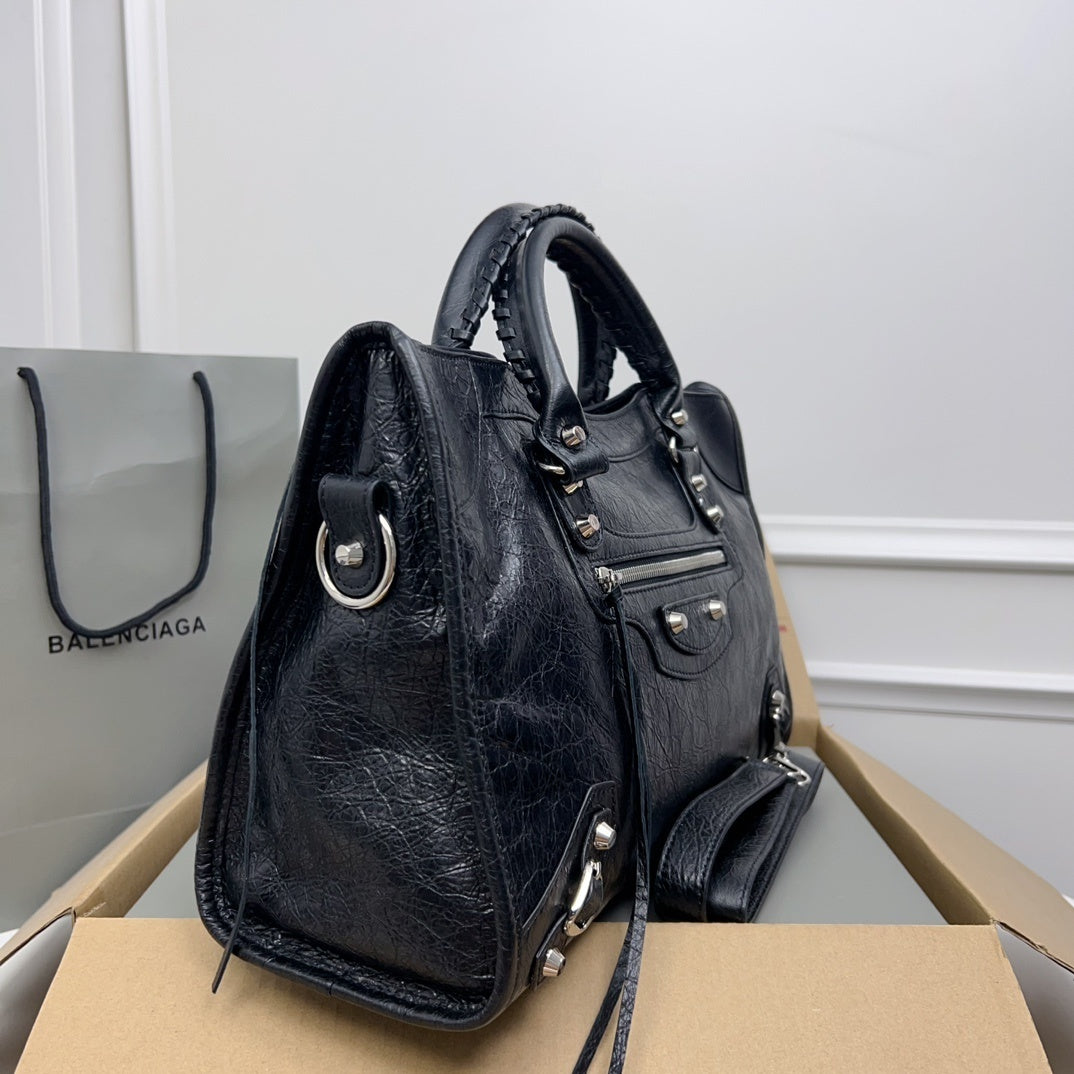 new-designer-premium-bags-nm24012