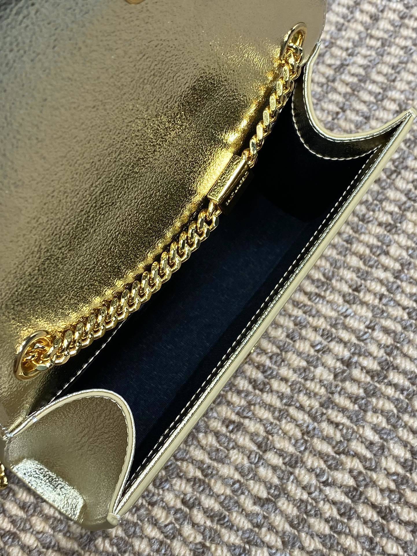 Dragons Bags - Best High-End Brands in One Place - AFFORDABLE LUXURY BAGS - 5917