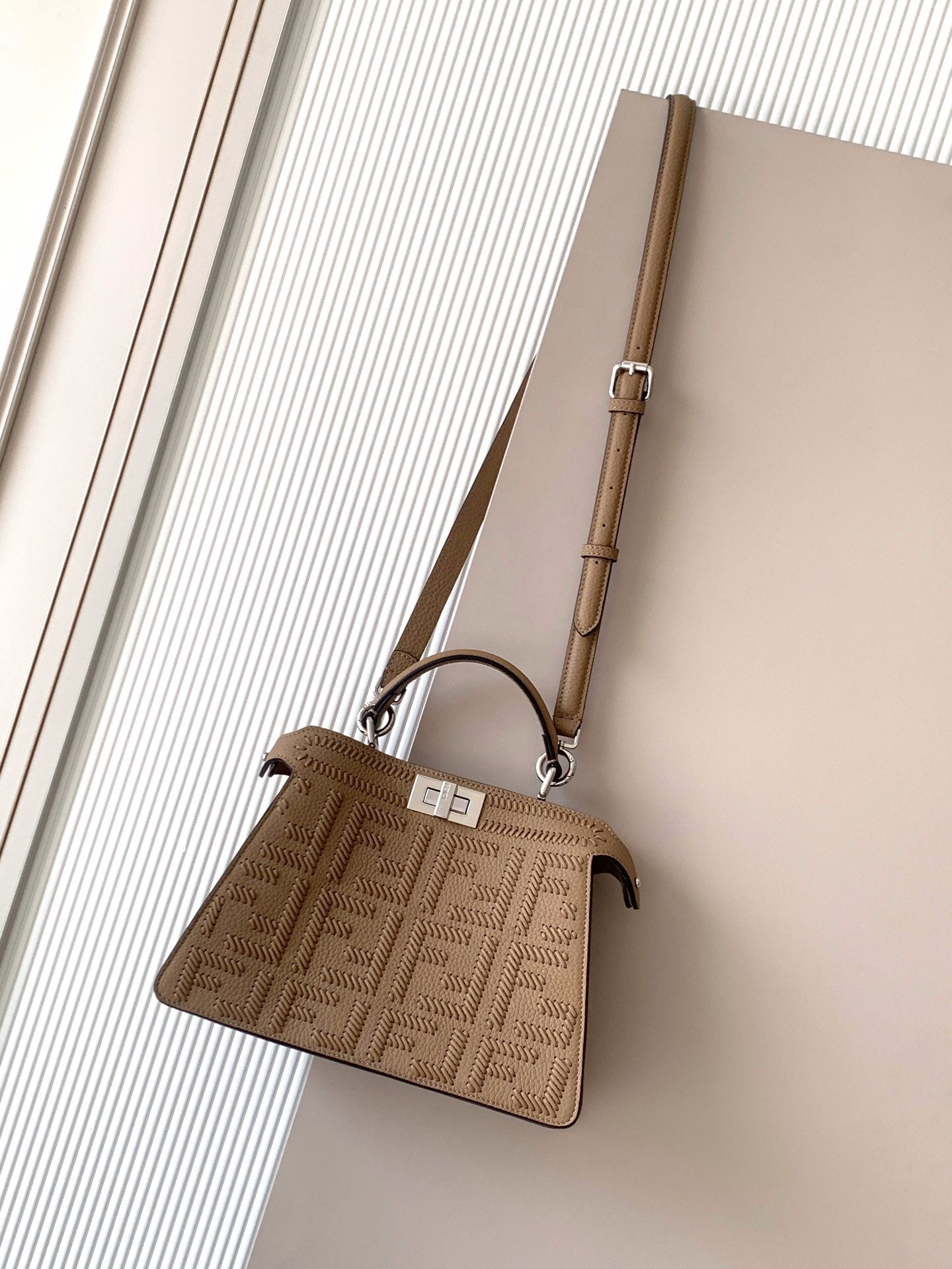 Dragons Bags - High-Quality Designer Products for You - AFFORDABLE LUXURY BAGS - 19178