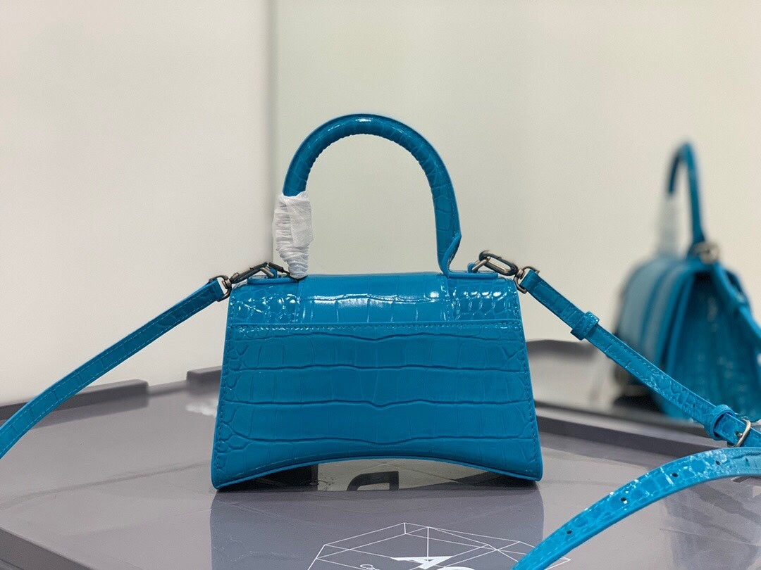 new-luxury-designer-bags-nm24077